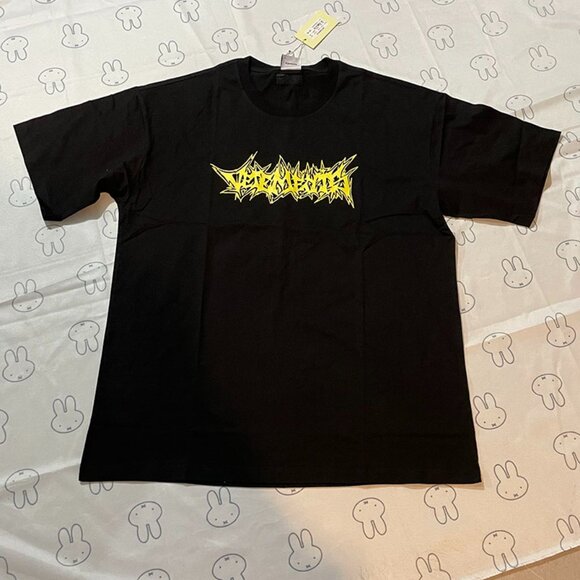 Vetements Crew Neck Graphic Short-Sleeve T-Shirt - Picture 1 of 5